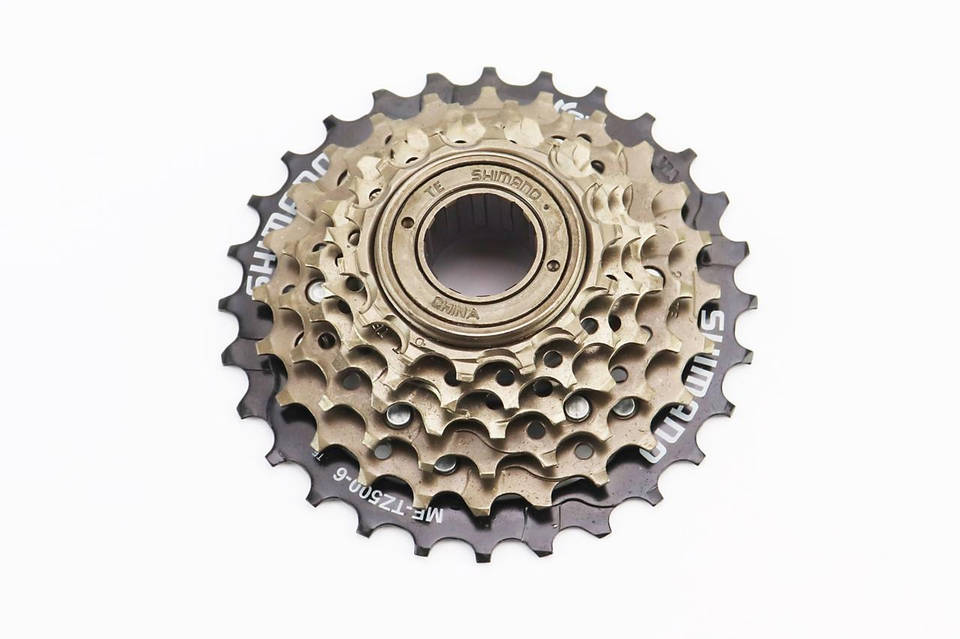 山菜爺 Тяга реактивная прямая верхняя L=595 по центрам ROSTAR HOWO