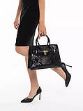 Жіноча сумка рептилія 3368-15 крос-боді чорна на ремінці, фото 7