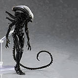 Фігурка Ксеноморф RESTEQ 16 см — колекційна статуетка Чужого з фільму «Чужий» на підставці, фото 5