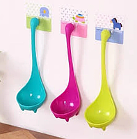 Пластиковий ополоник із ніжками ложка для супів YU227