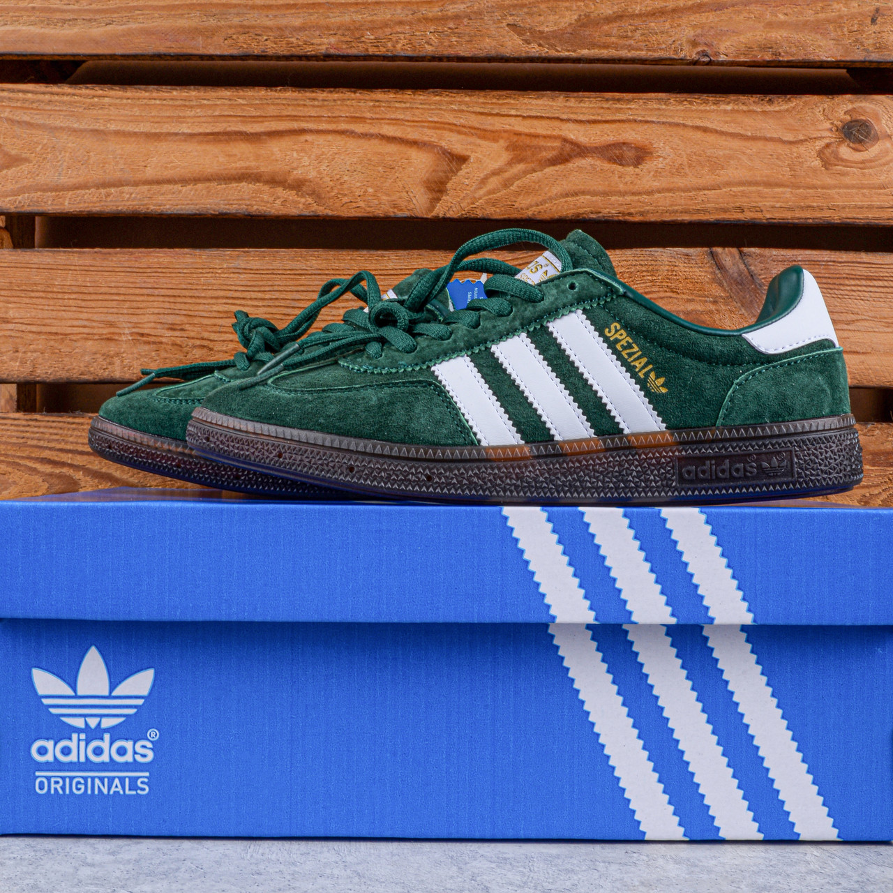 РОЗПРОДАЖ Кросівки кеди Adidas Handball Spezial колір хакі