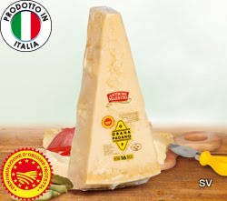 Сир твердий Grana Padano (Грана Паано) з Італії, 1 кг.