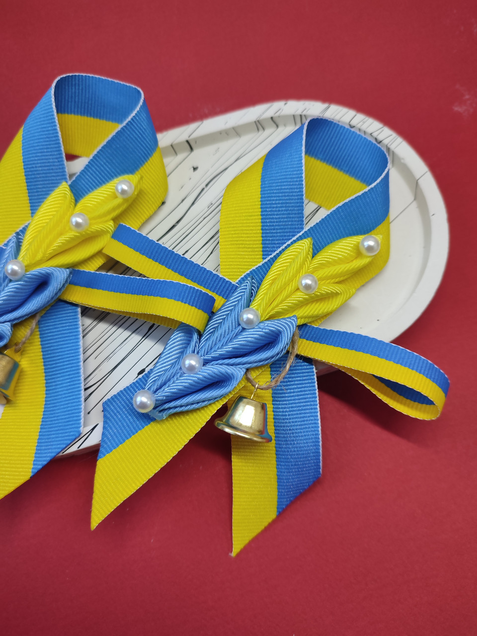 Брошка Випускника з дзвіночком Колосок Значок Брошки випускників Дзвінок Значки