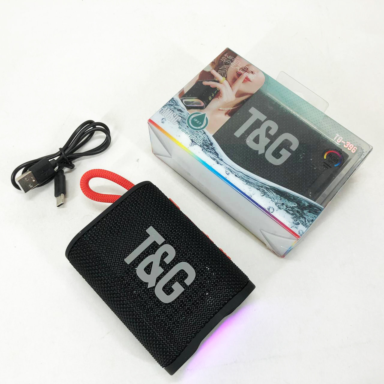 Портативна бездротова колонка з хорошим звуком, Bluetooth колонка з красивим підсвічуванням JW-53