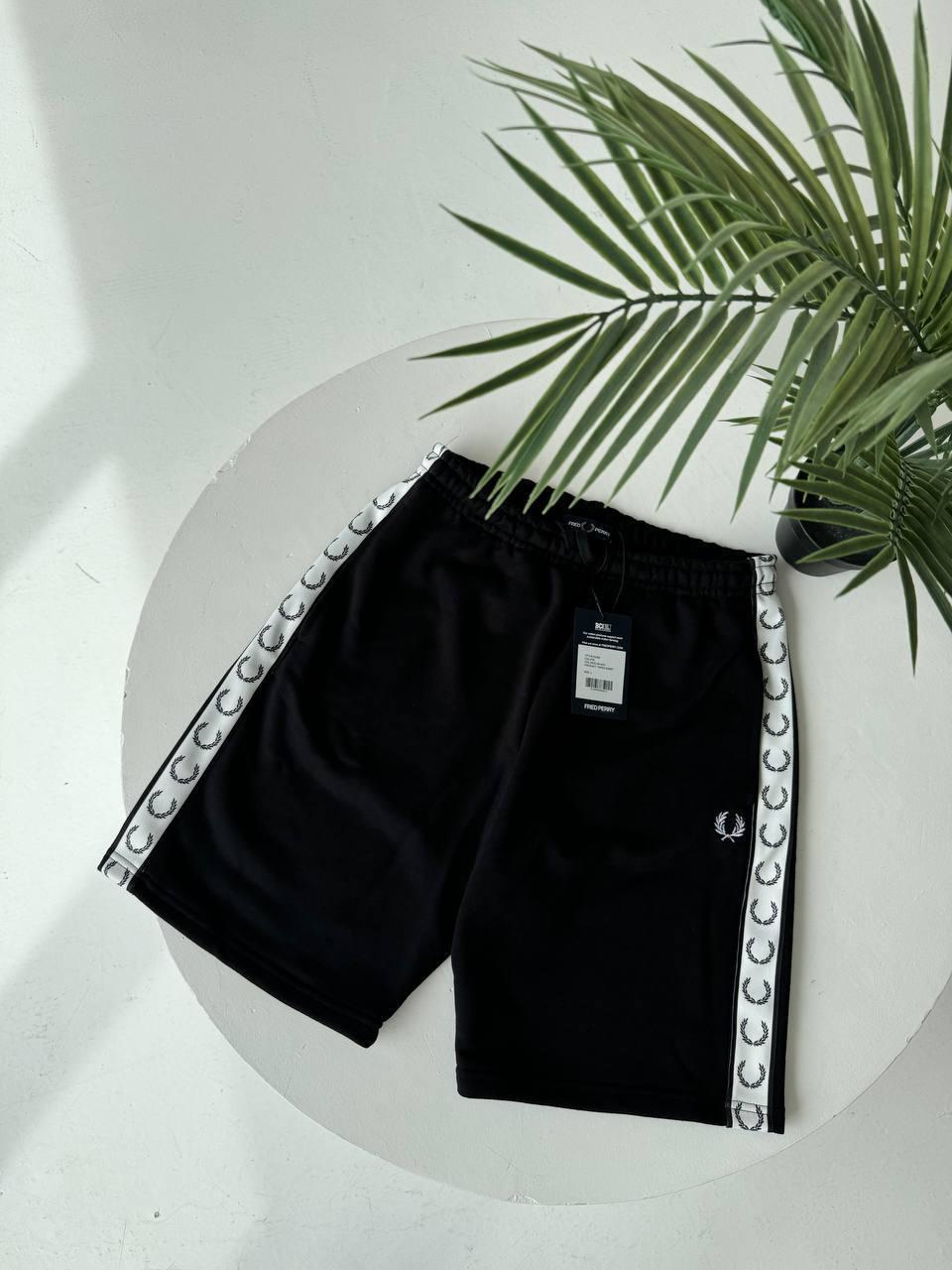Шорти чоловічі Fred Perry трикотажні спортивні бриджі з лампасами фред перри чорні