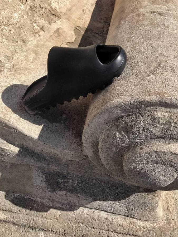 Slide Black 39, фото 1