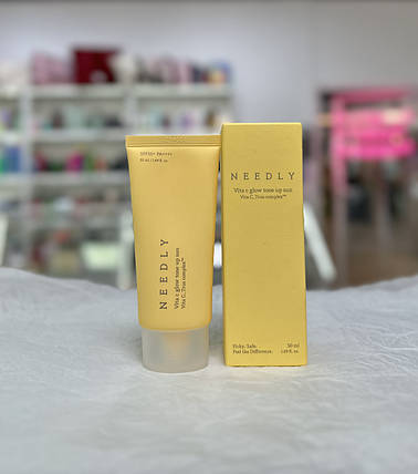 Сонцезахисний крем з ефектом освітлення та сяйва Needly Vita C Glow Tone Up Sun SPF 50+ PA++++ 50мл, фото 4