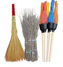 Віники, мітли, щітки, совки для прибирання