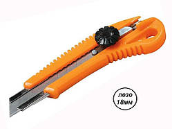 Ніж для гіпсокартону гвинт.замок (18мм) 17-0328 ТМ MASTER TOOL