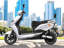 Електроскутер YADEYA Т2 Білий ТМ FORTE