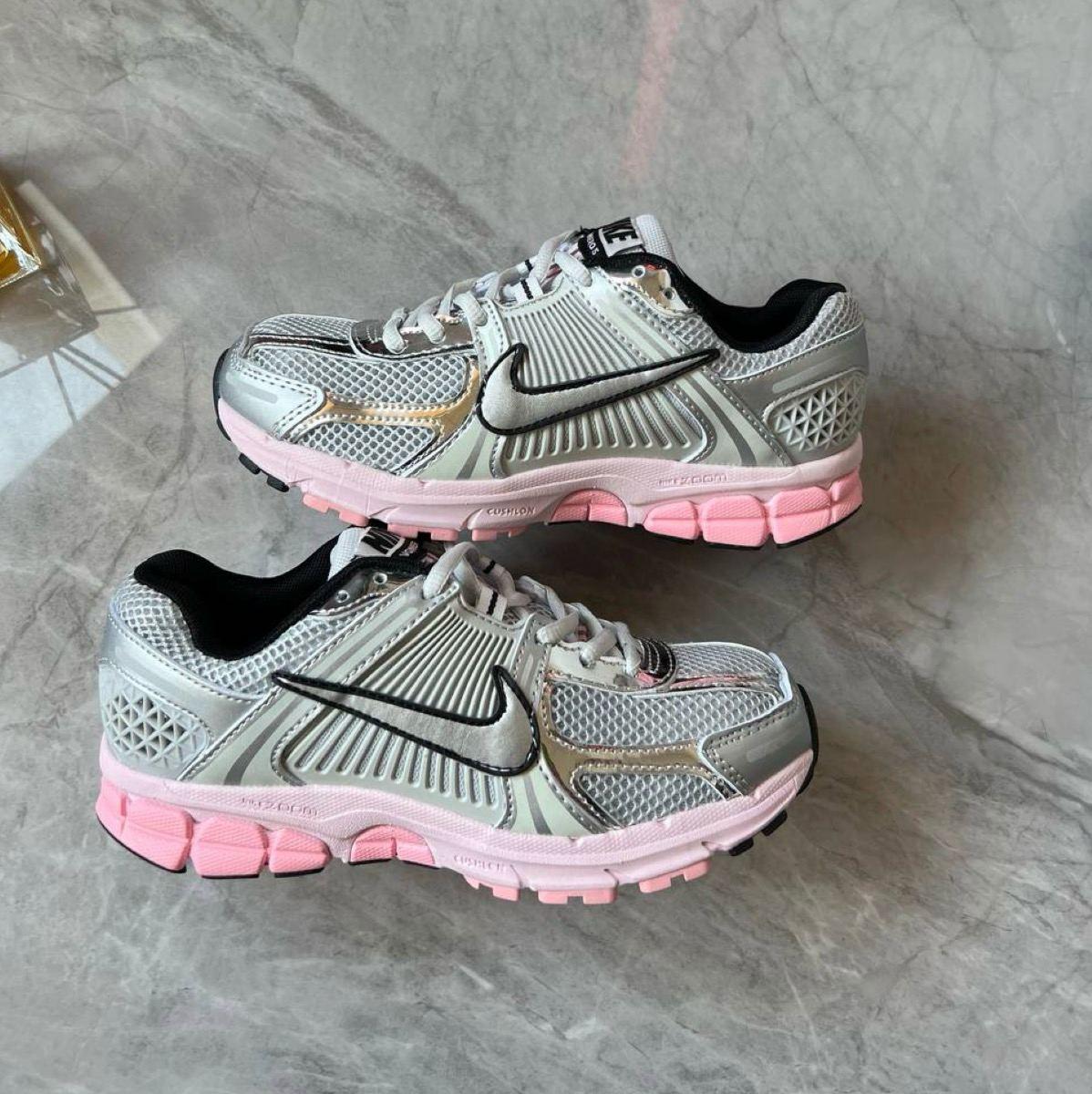 Жіночі кросівки Nike Zoom Vomero 5 Pink Foam Black Найк Зум Вомеро 5 рожеві шкіра сітка демісезон