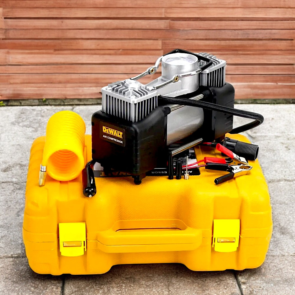Компресор повітряний автомобільний DeWalt Автомобільний компресор з набором інструментів Деволт 72л/хв 12V, фото 1