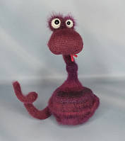 Змія в'язана іграшка