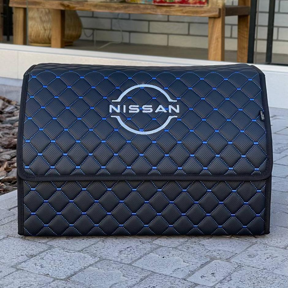 Органайзер в багажник з вишивкою Nissan, чорний з синьою ниткою, 50 см, органайзер в авто, фото 1