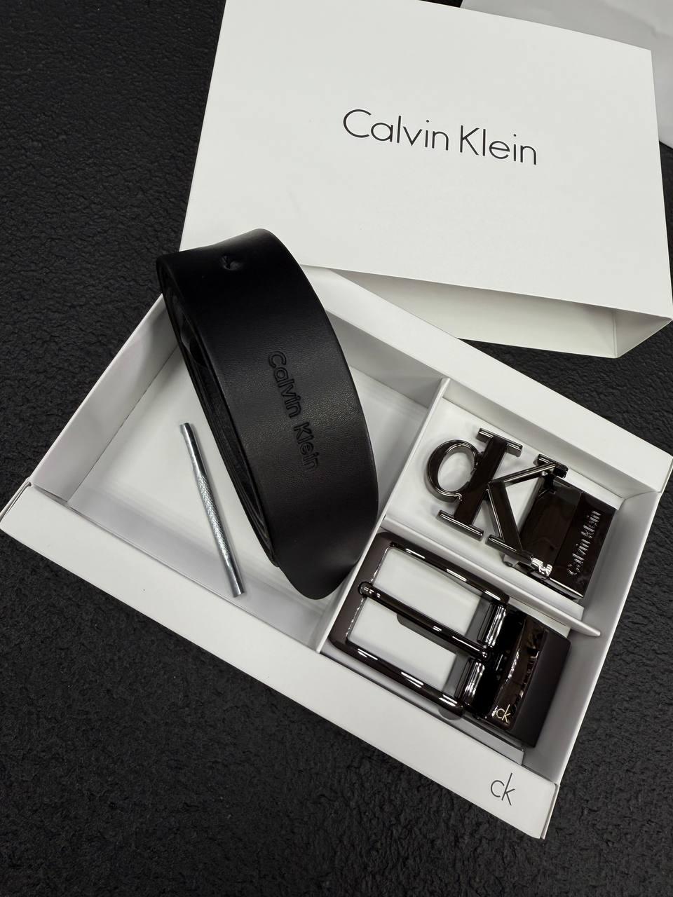 Чоловічий подарунковий набір Calvin Klein ремінь із двома пряжками з натуральної шкіри