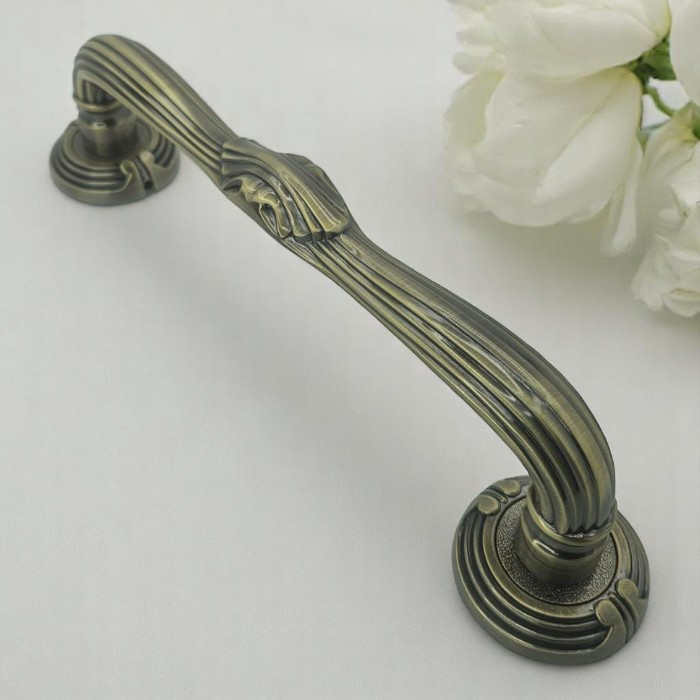 Дверні ручки скоби TRION 00301(8084)-230 мм AB