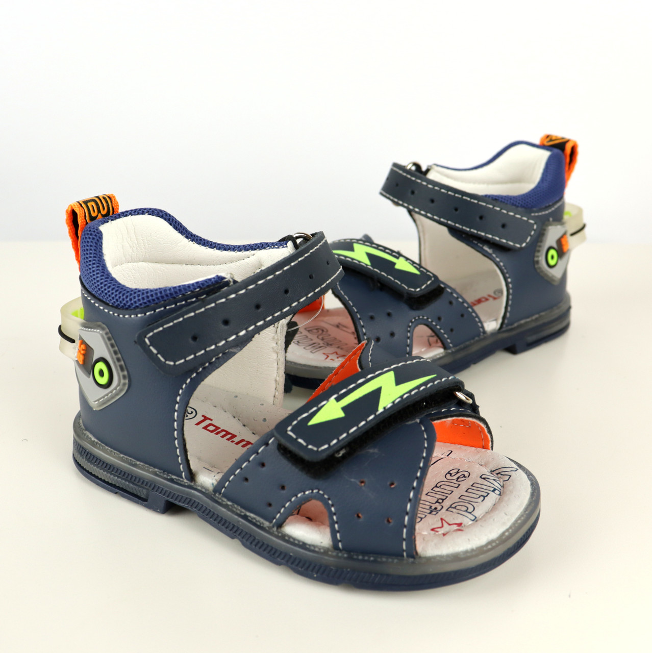 Босоніжки для хлопчика із закритим задником і відкритим носком Tomm серія Перша взуття розмір