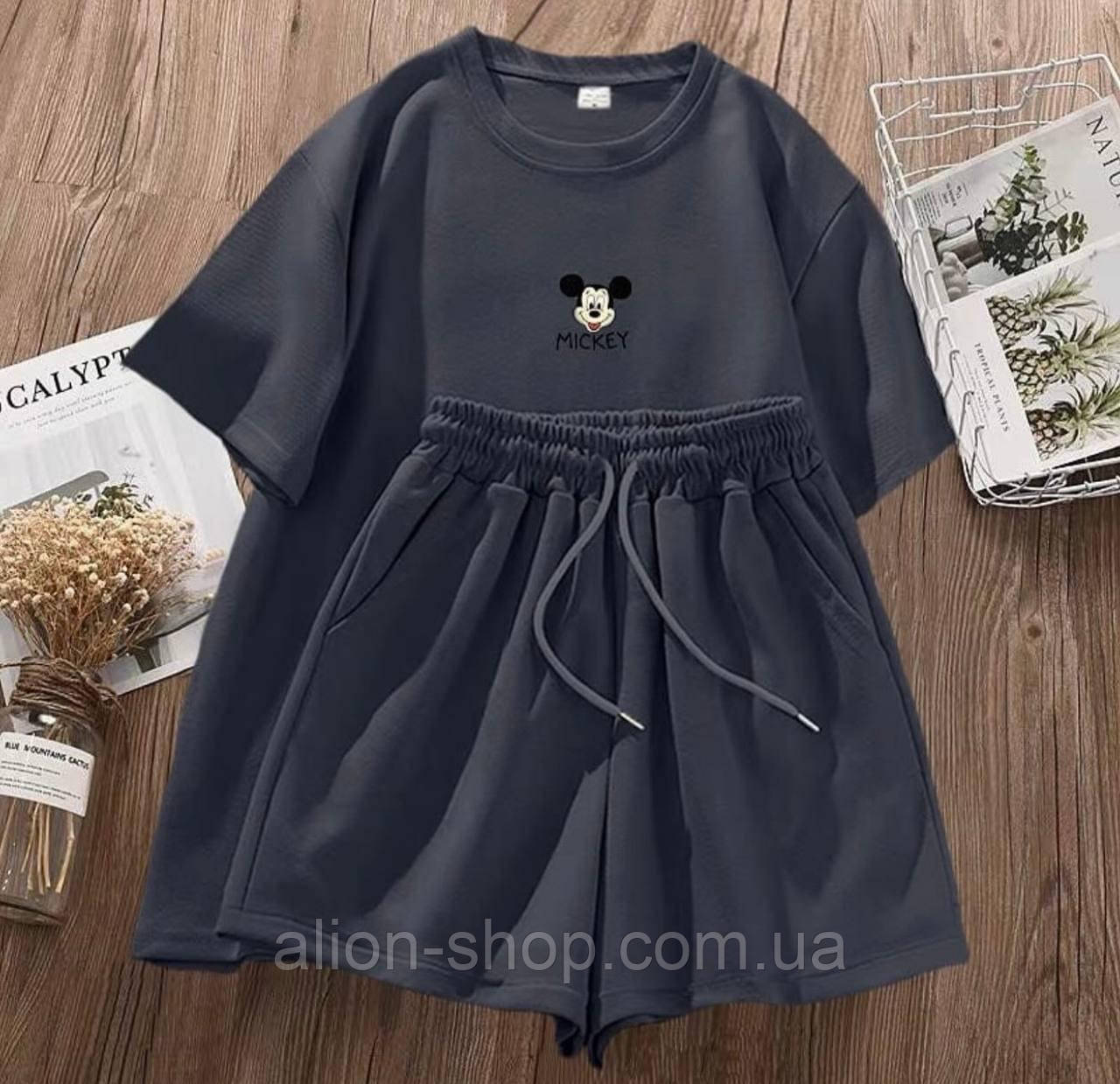 Жіночий літній спортивний костюм футболка з накатом і шорти тканина двонитка (Норма та напівбатал), фото 1