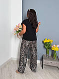 Жіночий брючний костюм на літо футболка і леопардові штани (Батал), фото 9