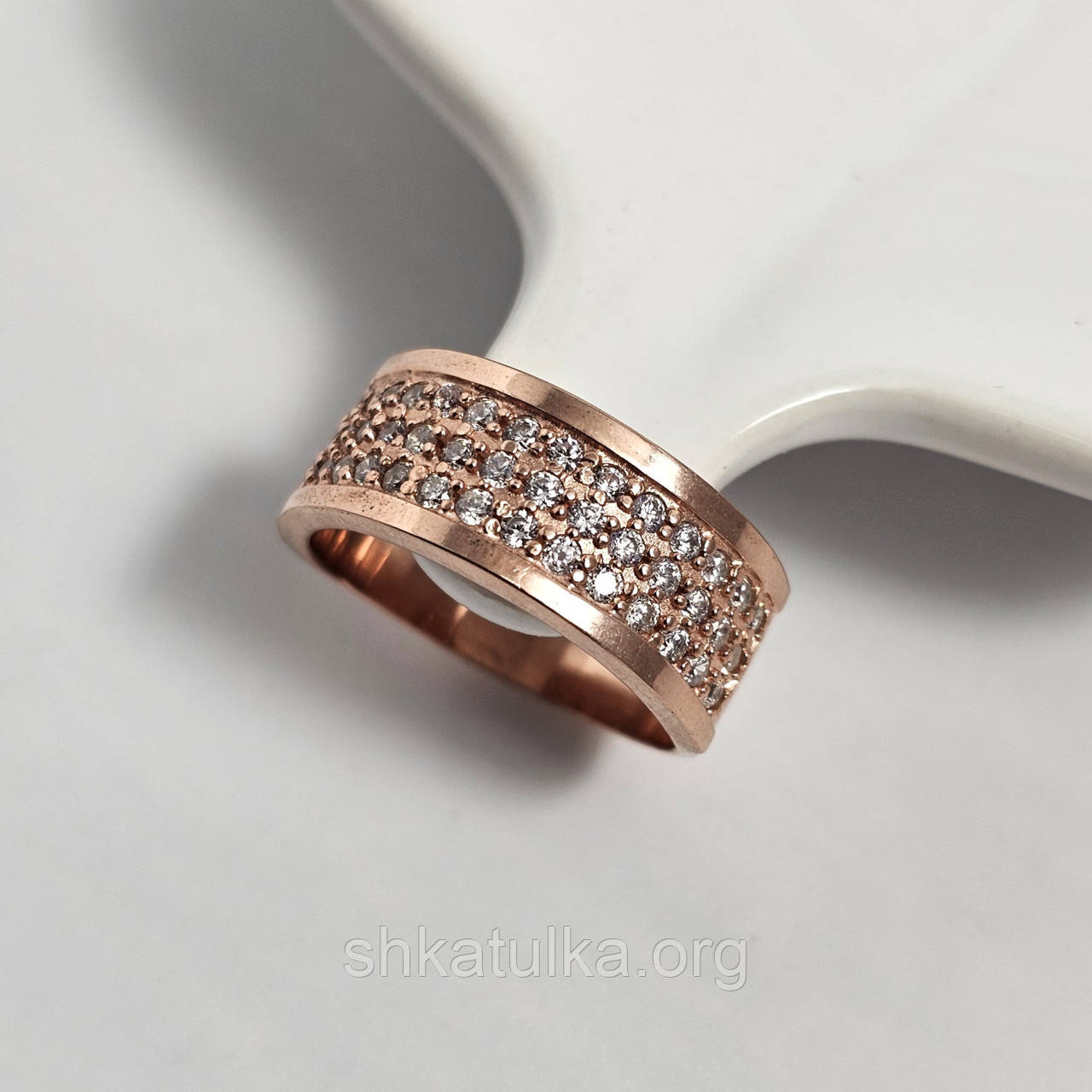 Каблучка зі срібла з позолотою з розсипом білих фіанітів