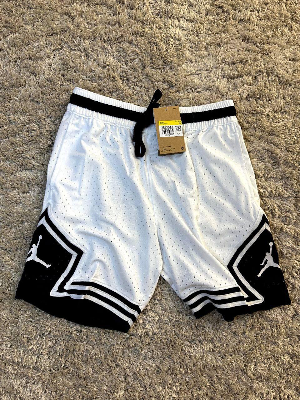 Літні чоловічі спортивні шорти Jordan Diamond Dri-Fit White шорти Білі Джордан з кишенями 100% поліестер