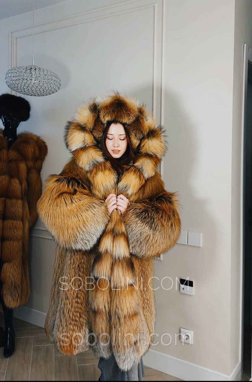 Шуба з рудої лисиці аукціон Saga Fur
