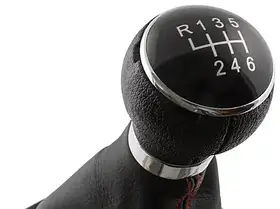 VW Golf V  05-08 ручка перемикання передач + чорний чохол з червоною ниткою і хромованою рамкою 6 передач