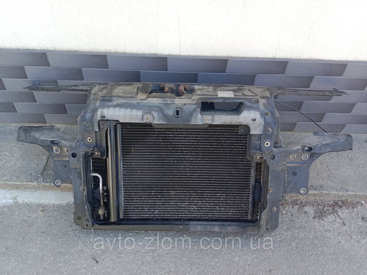 Передня панель, телевізор Skoda Fabia 1. Шкода Фабія 1. 1.4 16V. У зборі. 6Y0010258A., фото 1