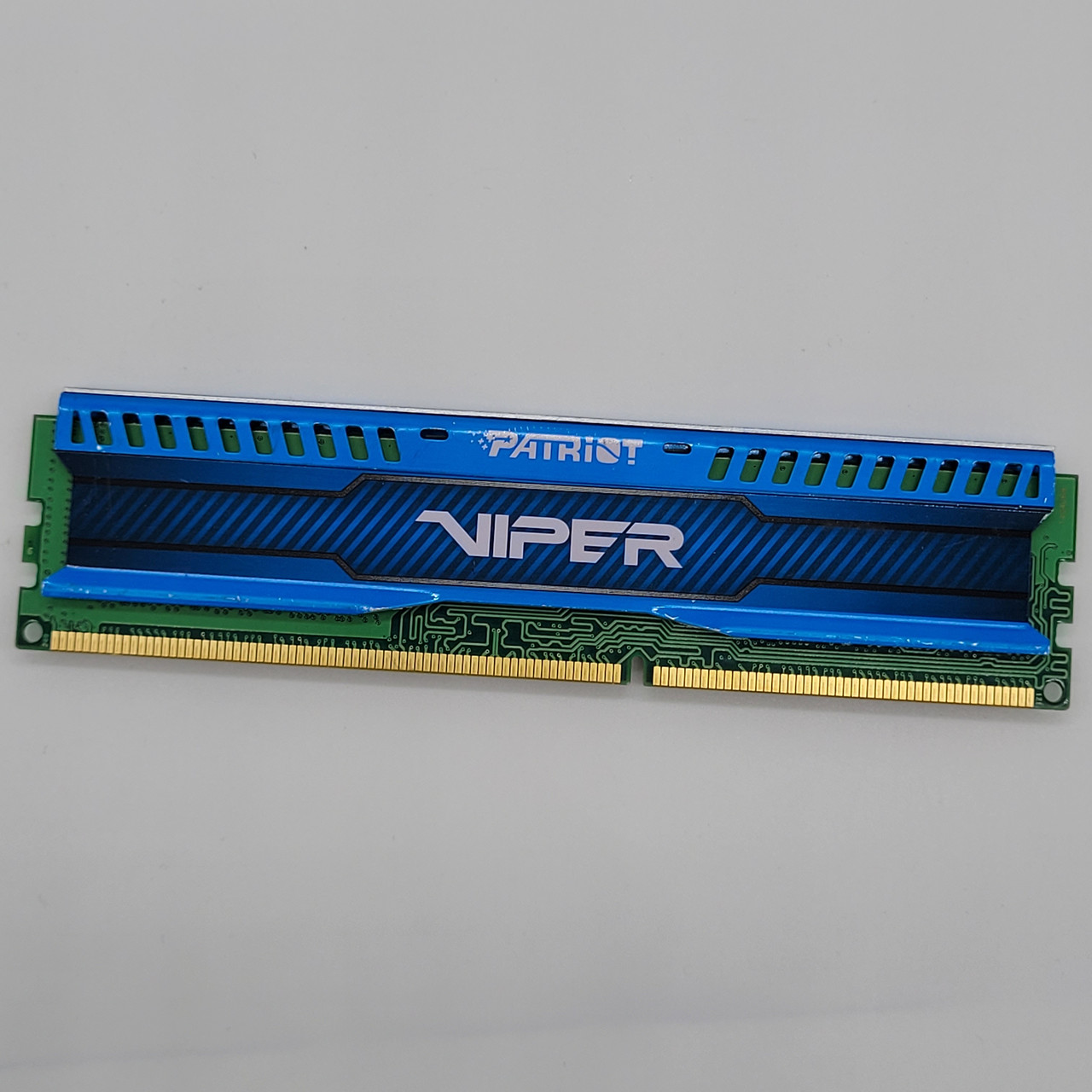 Ігрова оперативна пам'ять Patriot Viper DDR3 8 Gb 1600MHz PC3-12800U 1R8 CL9 (PVL316G160C9KB) Б/В