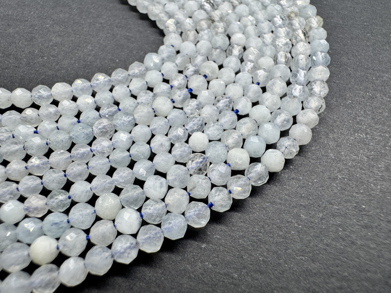 Аквамарин гранований світлий 3 мм, низка, фото 1
