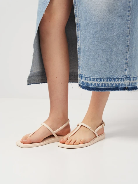 Crocs Women's Miami Thong Sandal Flat сандалії жіночі крокс майки пудрові.