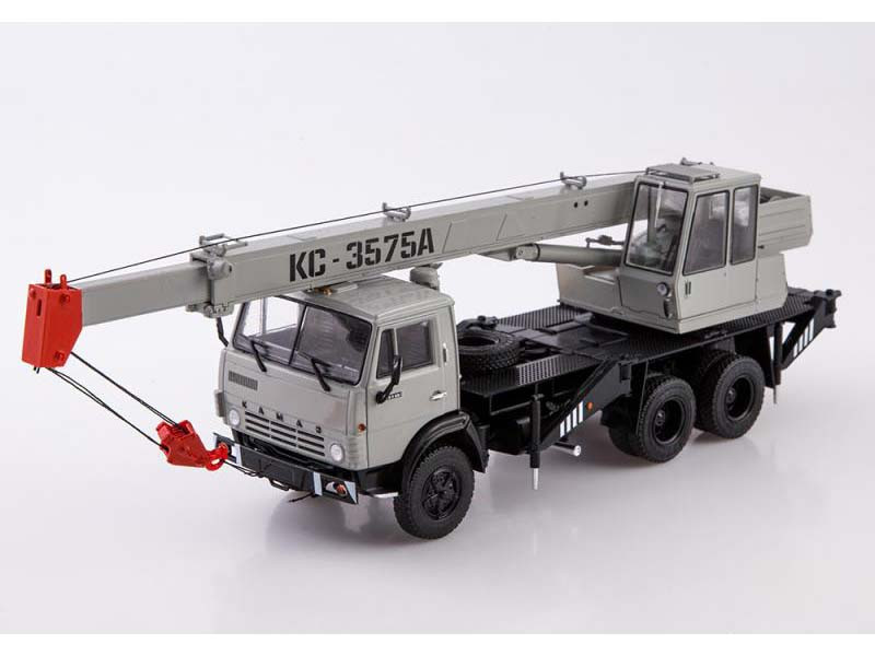 Модель вантажівки Автокран КС-3575А (КАМАЗ-53213) сірий | ПАТ КАМАЗ