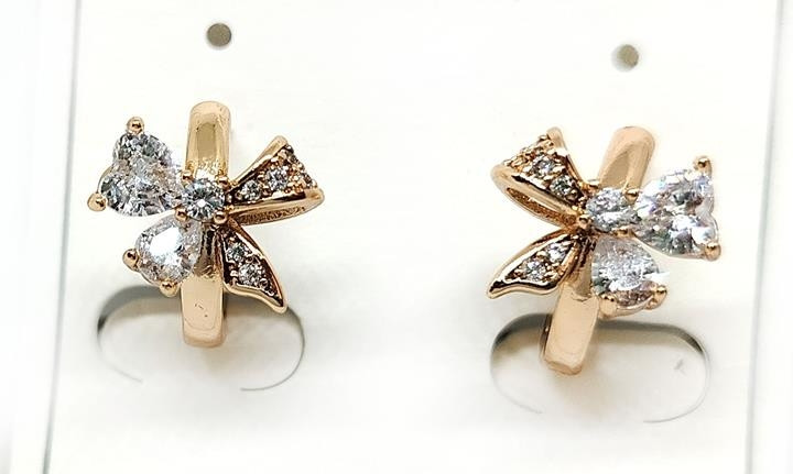 Сережки для дівчини модні 2025 Бантики, фото 1