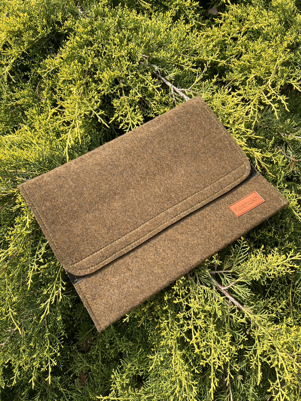 Універсальний чохол з фетру для планшета / ноутбука Kozhukh 9" - 13" Big Brown Long (350*250 mm) на липучці, фото 1