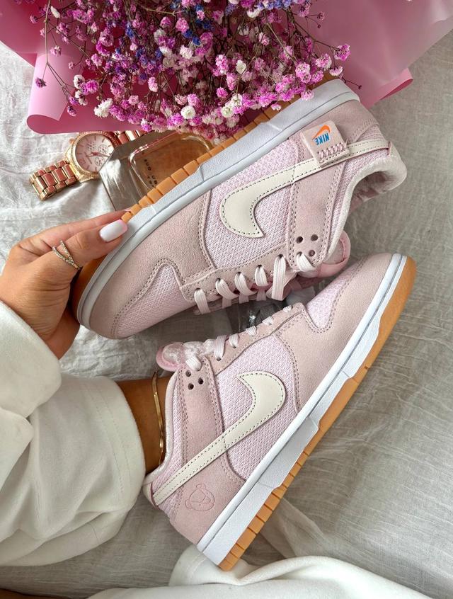 Жіночі кросівки Nike SB Dunk Low 