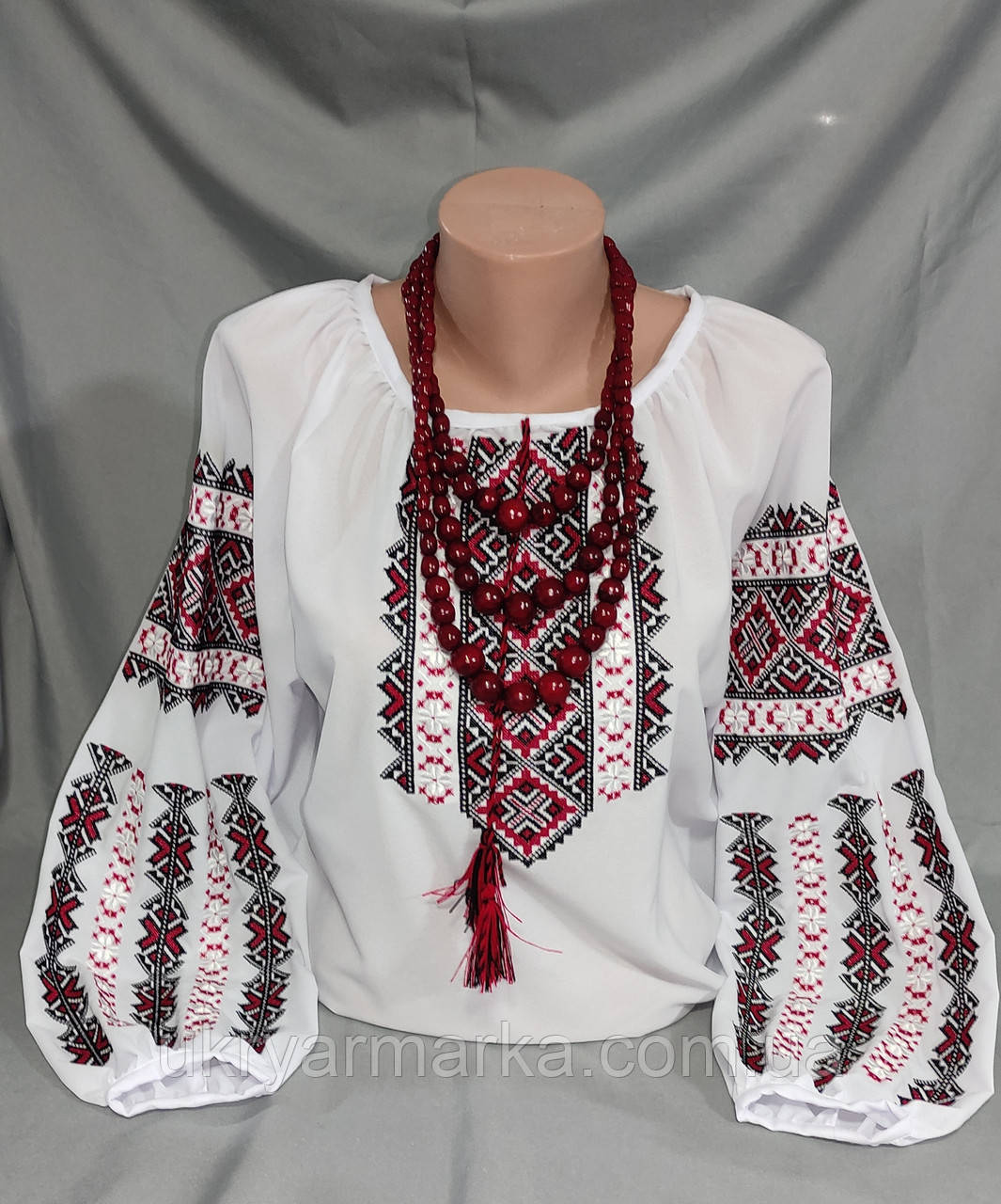 Жіноча сорочка з червоною вишивкою "Амалія"
