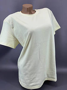 Стильна однотонна футболка приталеного пошиття  Розмір М(46-48) унісекс