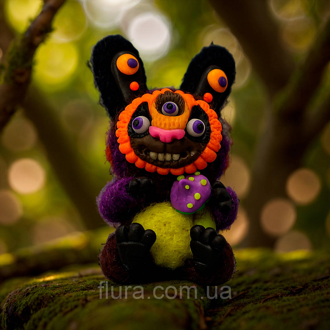 Іграшка ручної роботи з валяної вовни декоративна / Фігурка оберіг ручної роботи авторська