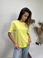 Жіноча футболка у жовтому кольорі