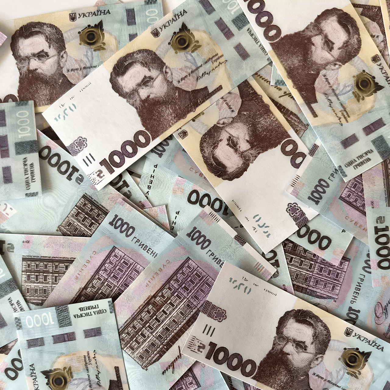 Конфеті 1000 гривень 25х63 мм.,100 гр./уп.