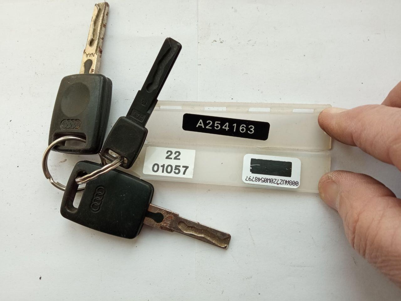 Набір ключів Audi A254163 / 22 01057 / 2201057, фото 1