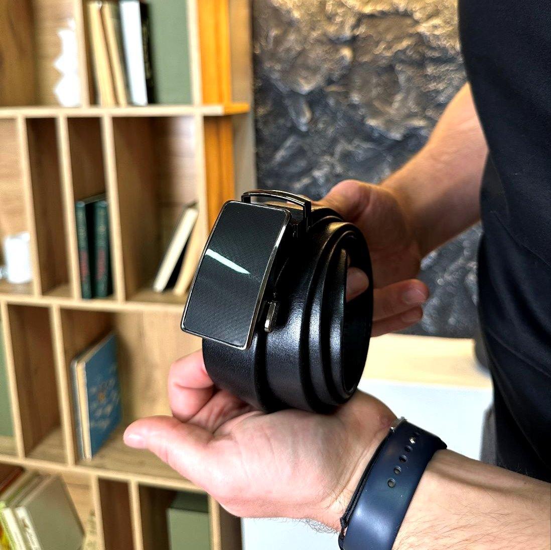 Чоловічий шкіряний ремінь із пряжкою автомат 3733 _ bags25, фото 1