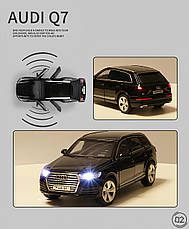 Металева модель автомобіля Audi Q7 RESTEQ 1:32 — інерційна машинка, відкриваються двері, фари та звук мотора, фото 4