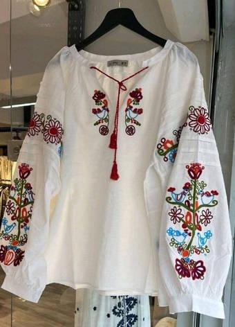 Вишиванка білого кольору в етно стилі з квітковою вишивкою розміри S, M, L., фото 1