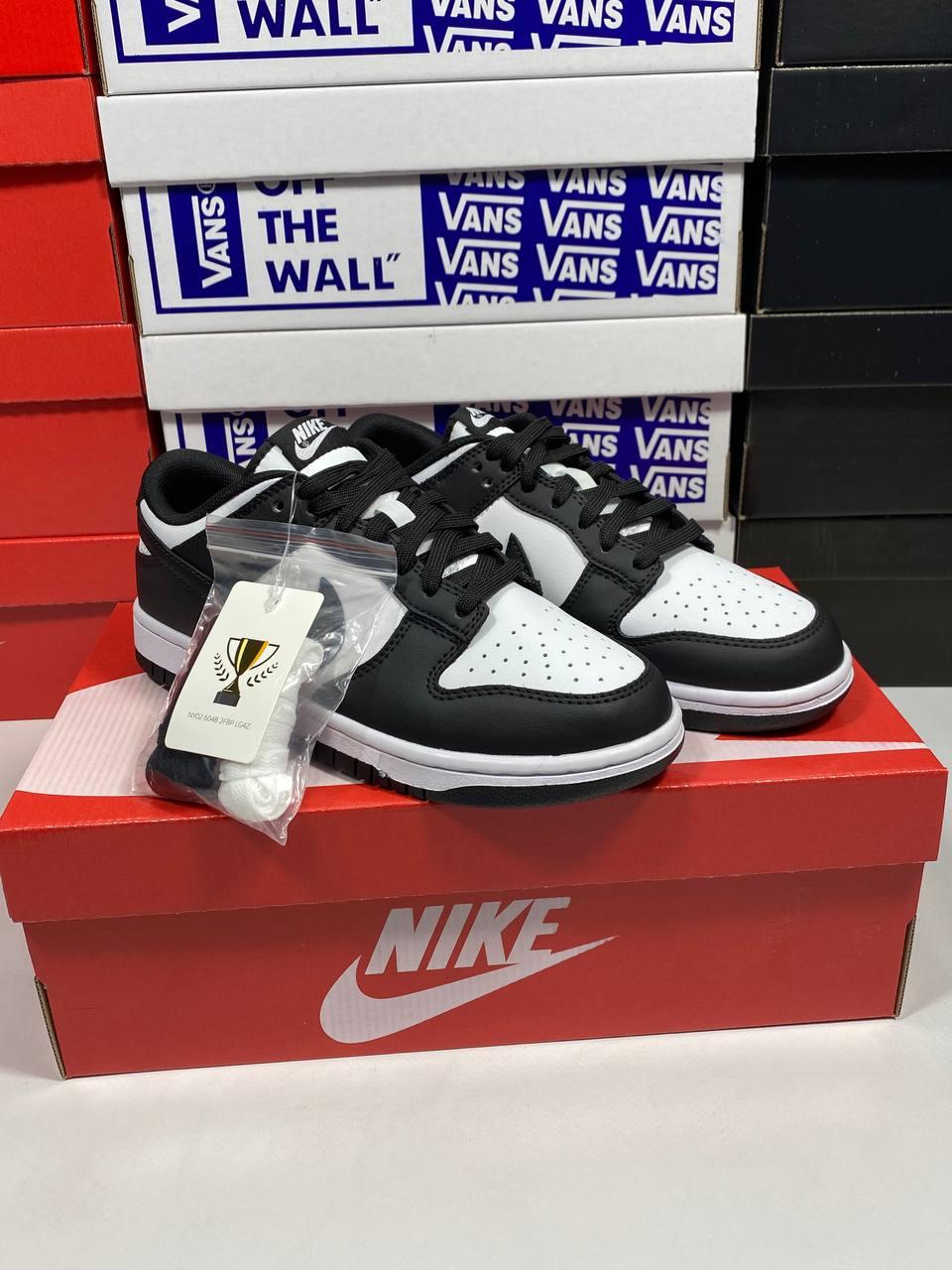 Кросівки Nike SB Dunk Low White Black panda Кеди жіночі Найк СБ Данк чорно білі низькі шкіра демісезон