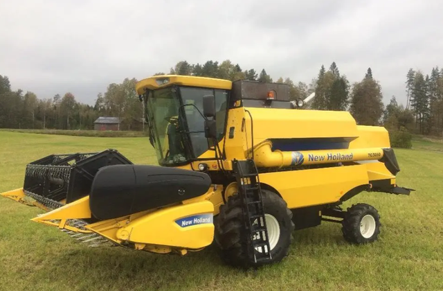 Купити зернозбиральний комбайн з Європи