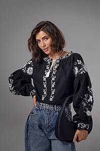 Жіноча стильна вишиванка новинка 2025