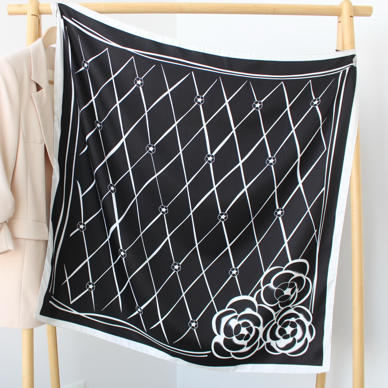 Хустка шовкова "Сандра міраж" чорна 208170, фото 1