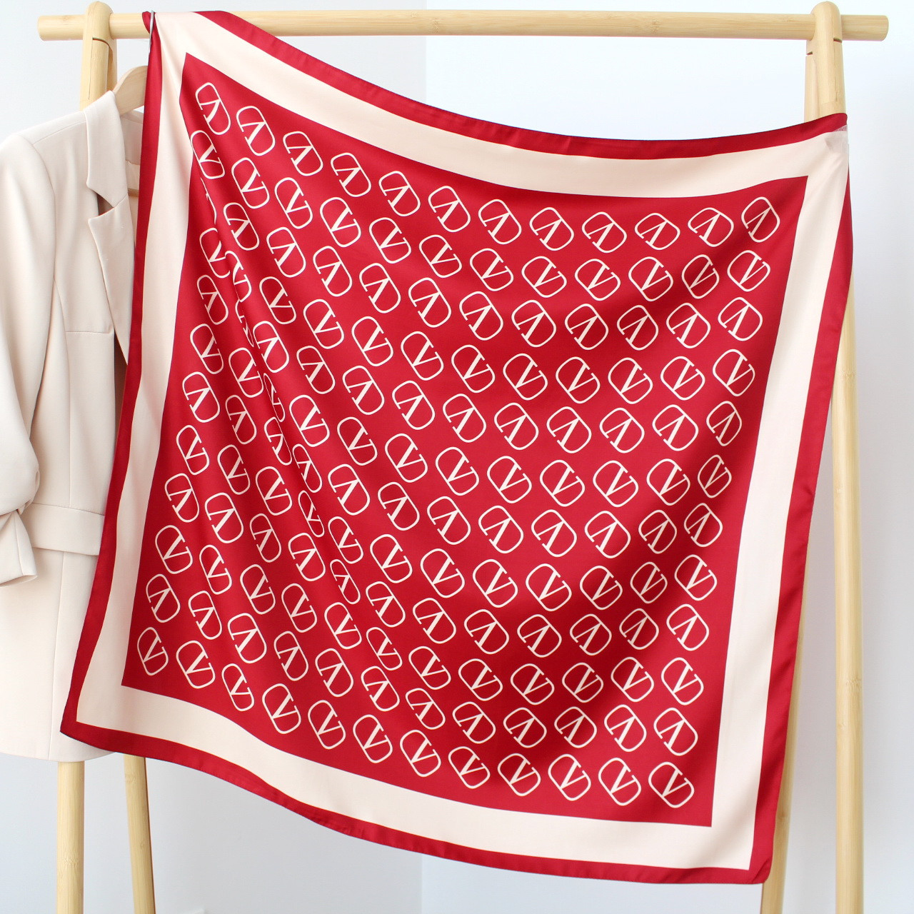 Хустка шовкова "Сандра натхнення" вишнева 208189, фото 1