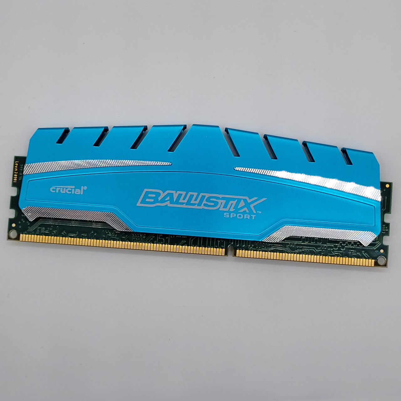 Ігрова оперативна пам'ять Crucial Ballistix Sport DDR3 8Gb 1600MHz PC3-12800U 2R8 CL9 (BLS8G3D169DS3) Б/В